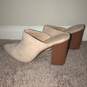 Women’s Tan Colored Joe’s Heels